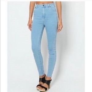 Wrangler High Rise Twiggy